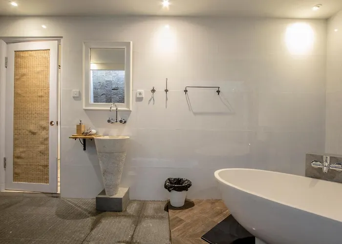 A4k Sanggingan Villa Ubud